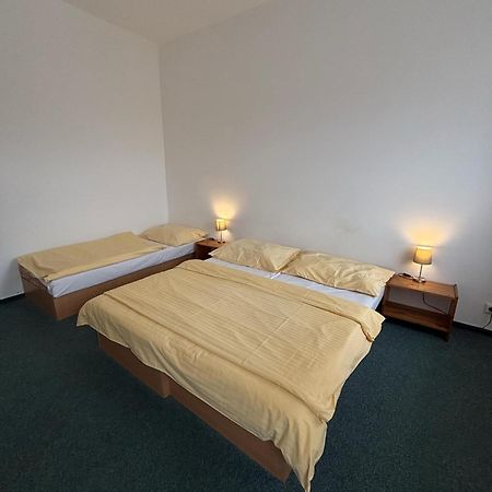 רודניצה נד לבם Hotel Koruna מראה חיצוני תמונה