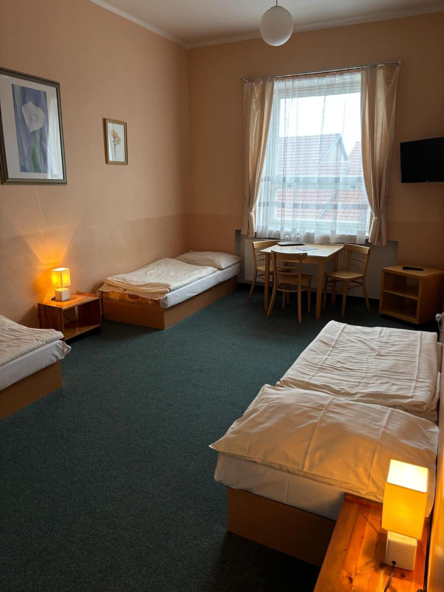 רודניצה נד לבם Hotel Koruna מראה חיצוני תמונה